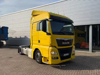 MAN TGX 18 .400 / 4x2 / LOW DECK / HEFSCHOTEL /
